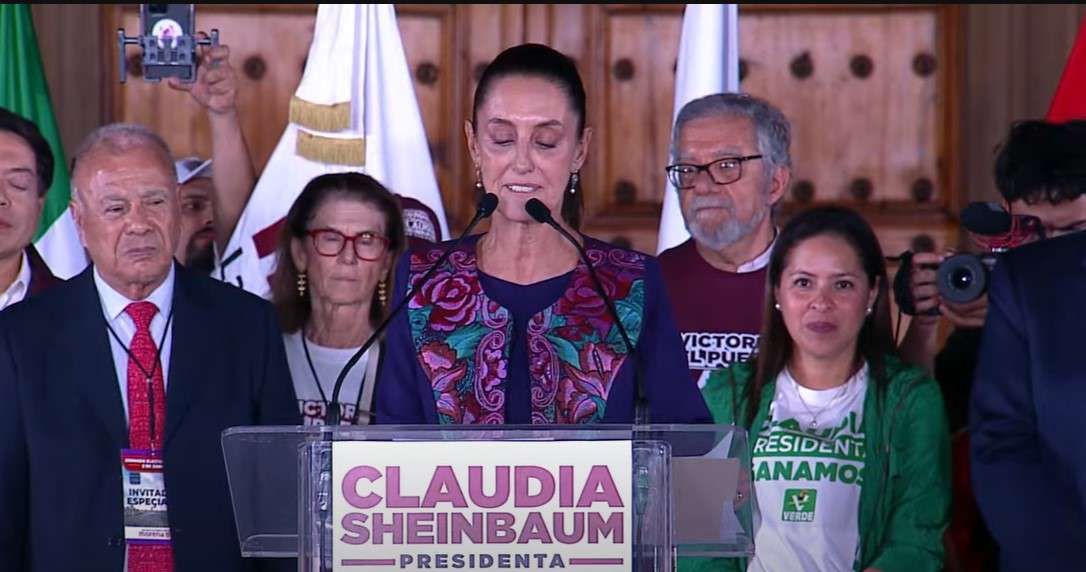 Claudia Sheinbaum, primera mujer presidenta, celebra triunfo en el Zócalo de la CDMX