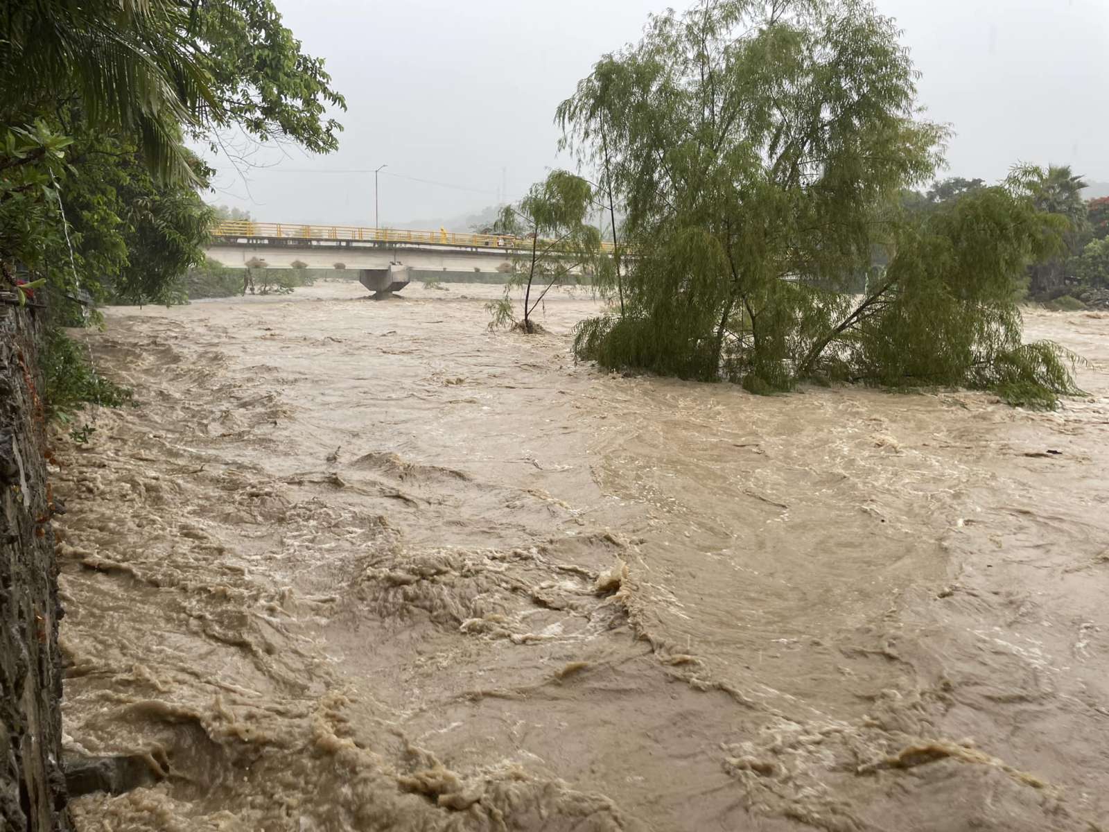 Reportan aumento de niveles de ríos en San Felipe Orizatlán