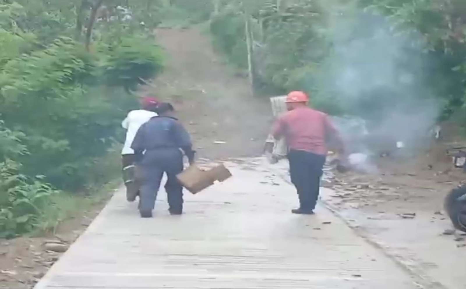 Hombre sufre ataque de abejas en Huejutla