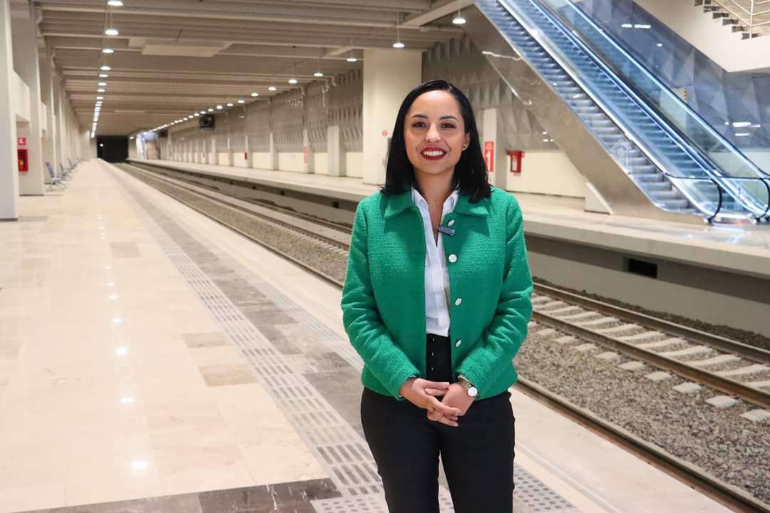 Celebra Susy Ángeles estación en Tizayuca del Tren Suburbano AIFA-Pachuca