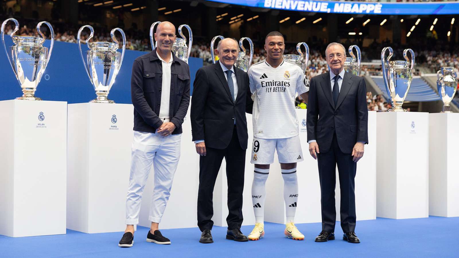 Kylian Mbappé es presentado como nuevo jugador del Real Madrid en el Santiago Bernabéu