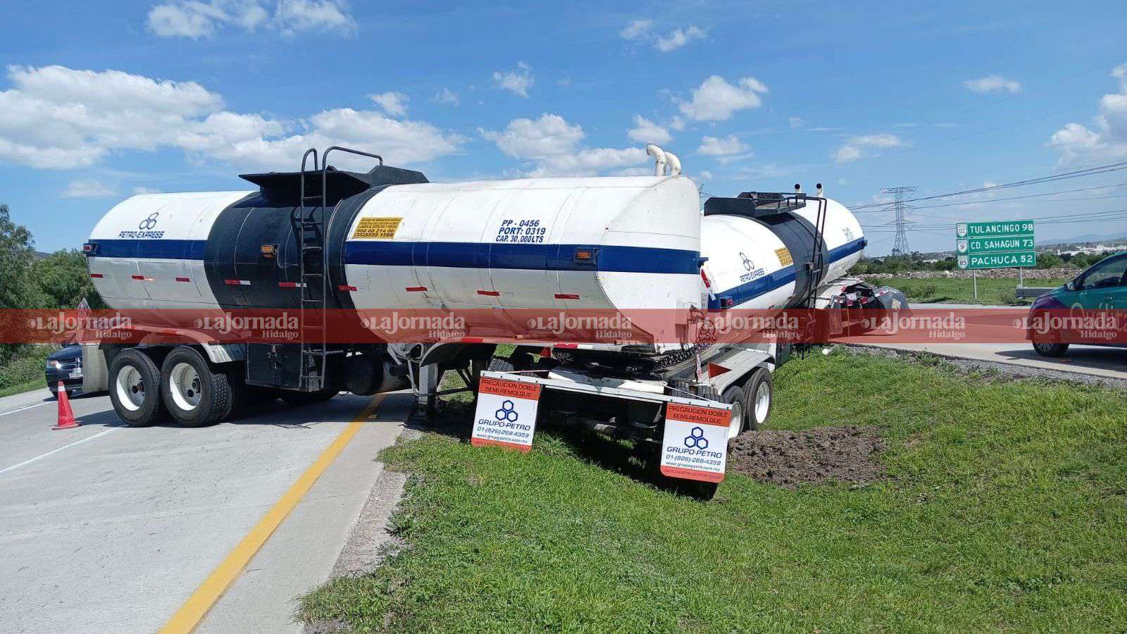 Autopista Arco Norte: derrapa tráiler en tramo Atitalaquia-Apaxco