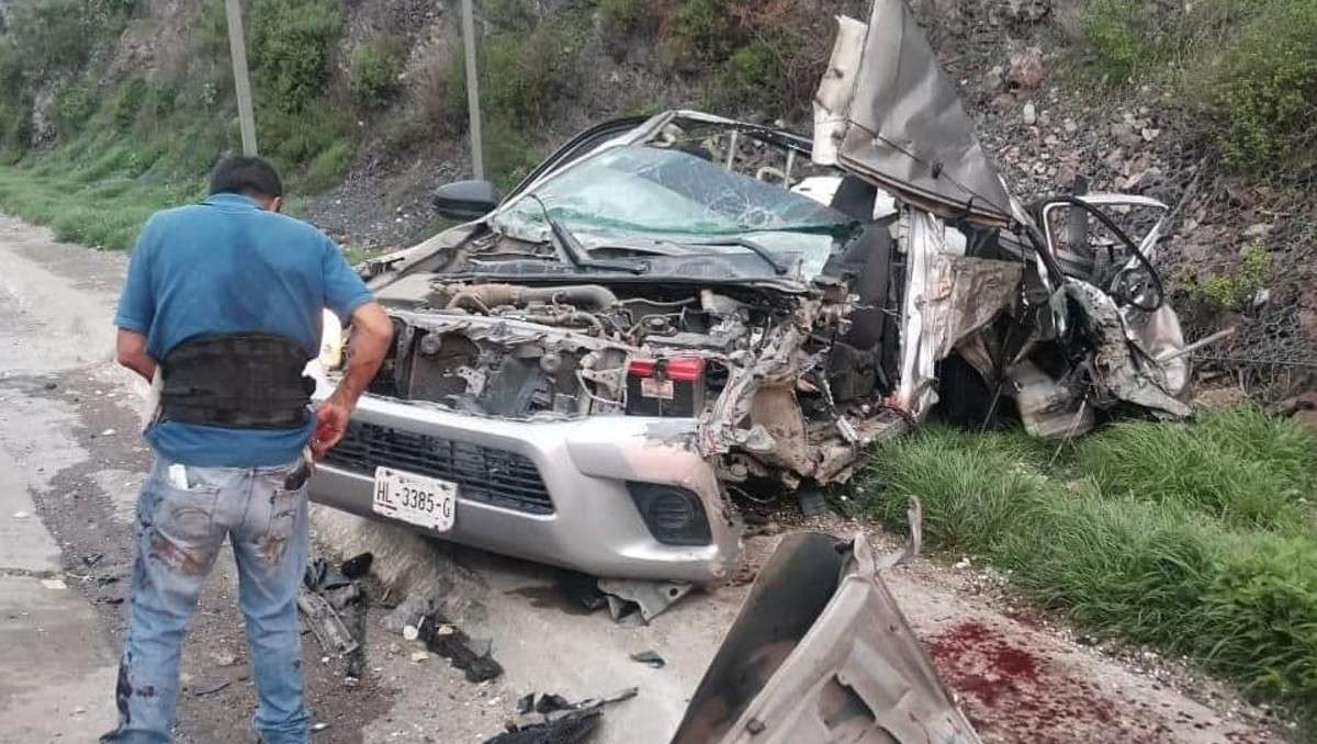 Zempoala. Hombre resulta con heridas leves tras aparatoso choque