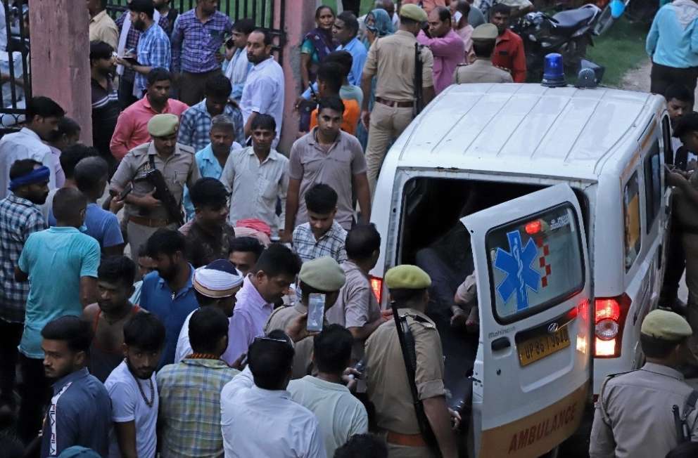 Al menos 100 muertos en una estampida en India