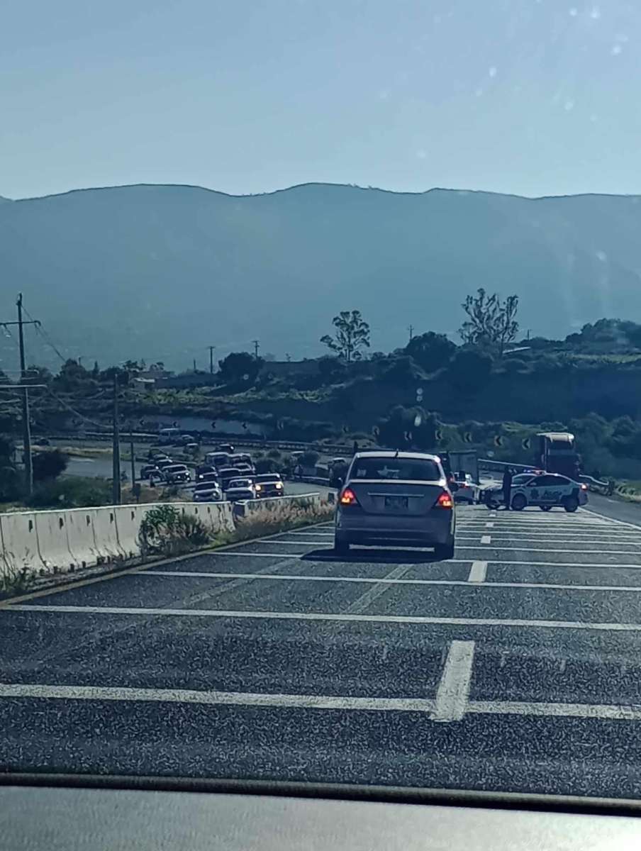 Accidente en la carretera Pachuca-Actopan, maneja con precaución