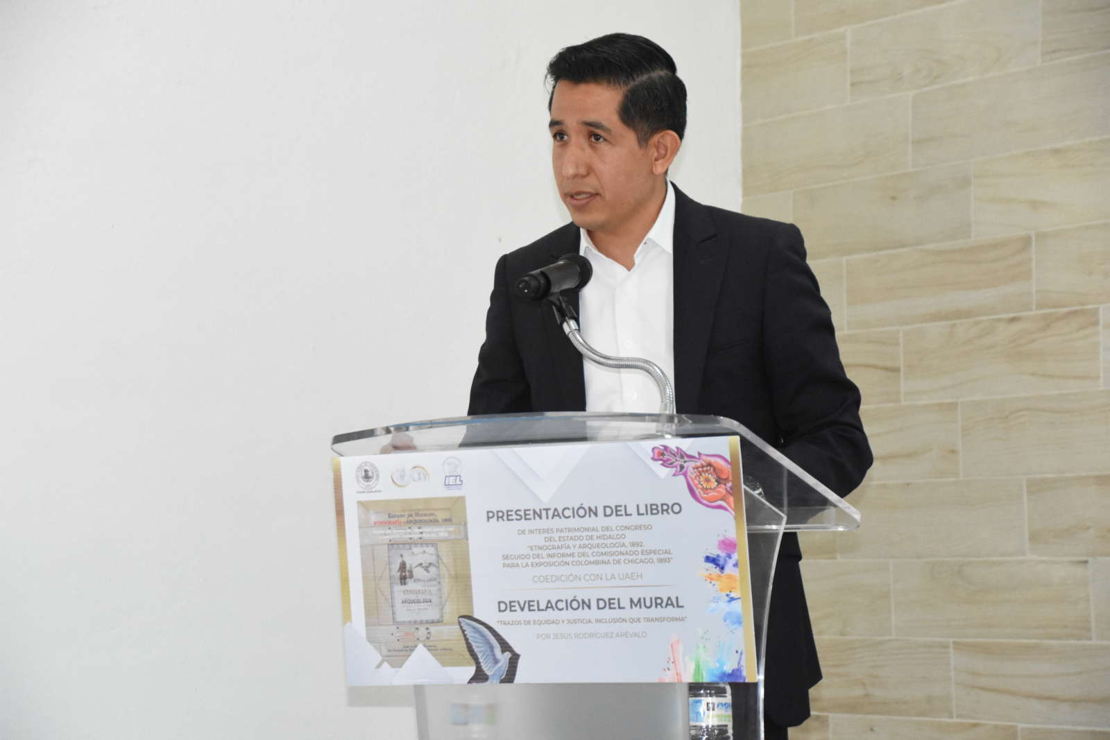 Presentan libro de interés patrimonial del Congreso del Estado de Hidalgo