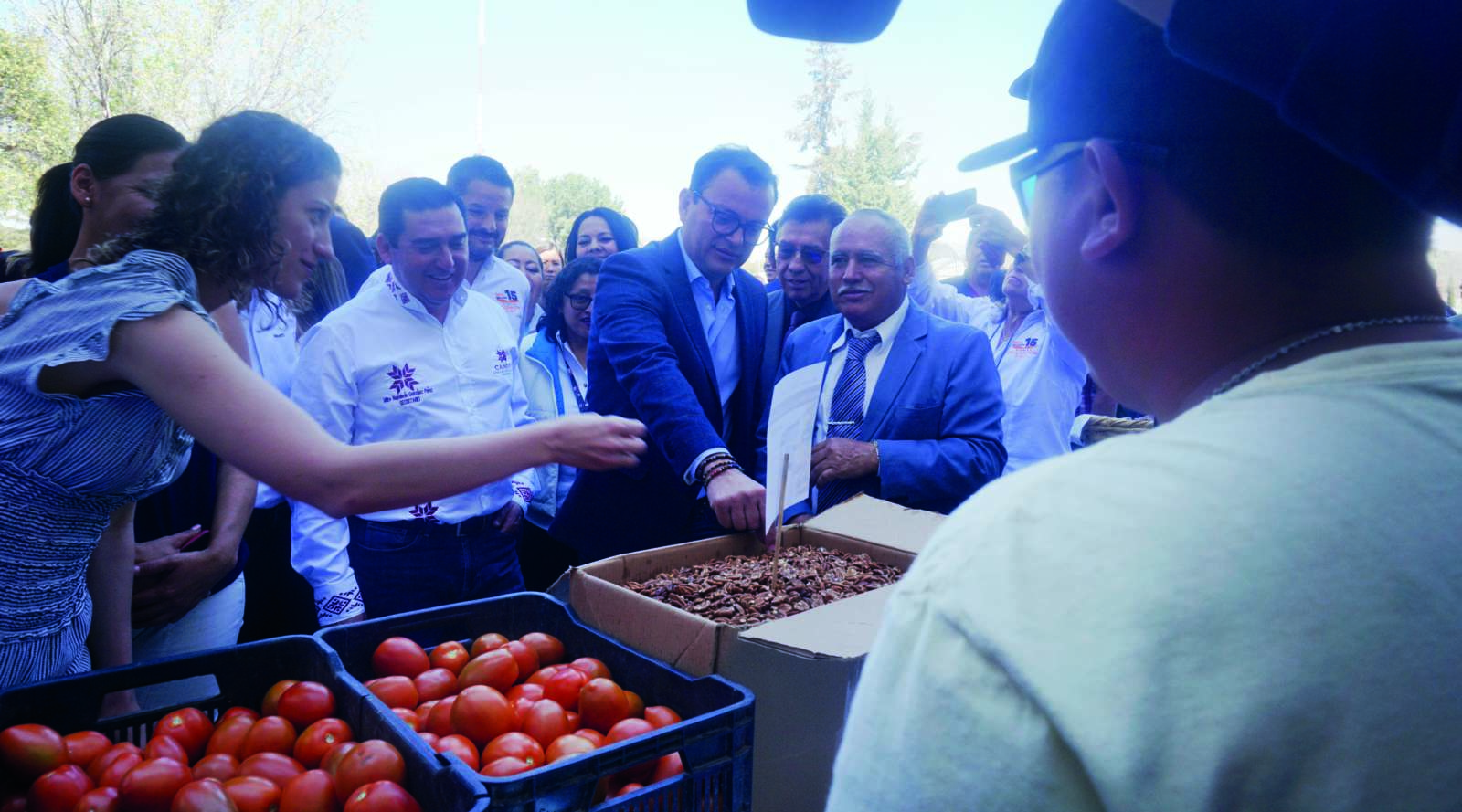 Hidalgo impulsa a 300 productores del campo en ferias regionales