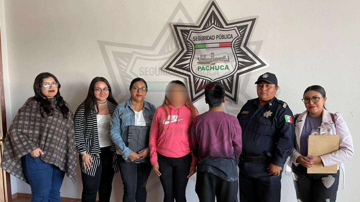 Policía de Pachuca rescata a adolescente que intentaba viajar solo a Texcoco