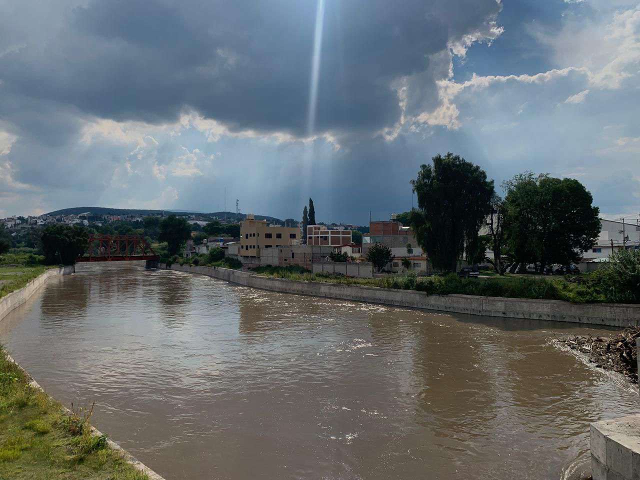 Flujo del Río Tula mantiene región en semáforo de alerta amarillo