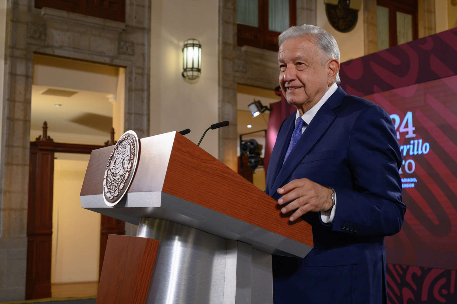 No se negoció con Yunes Márquez su voto a favor de reforma judicial: AMLO