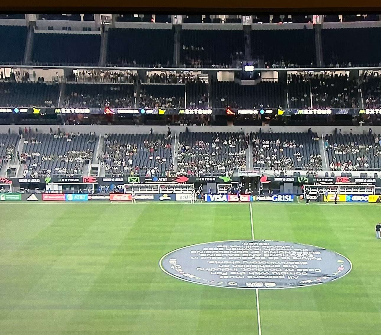 Falta de Afición en el AT&T Stadium: La Selección Mexicana No Logra Reconciliarse con su Público