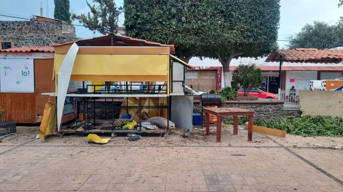 ¡Explosión en Santiago Tezontlale! Dos personas resultan lesionadas