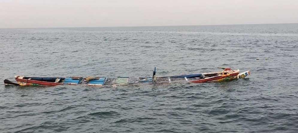 Sube a 39 cifra de migrantes muertos por naufragio en costas de Senegal