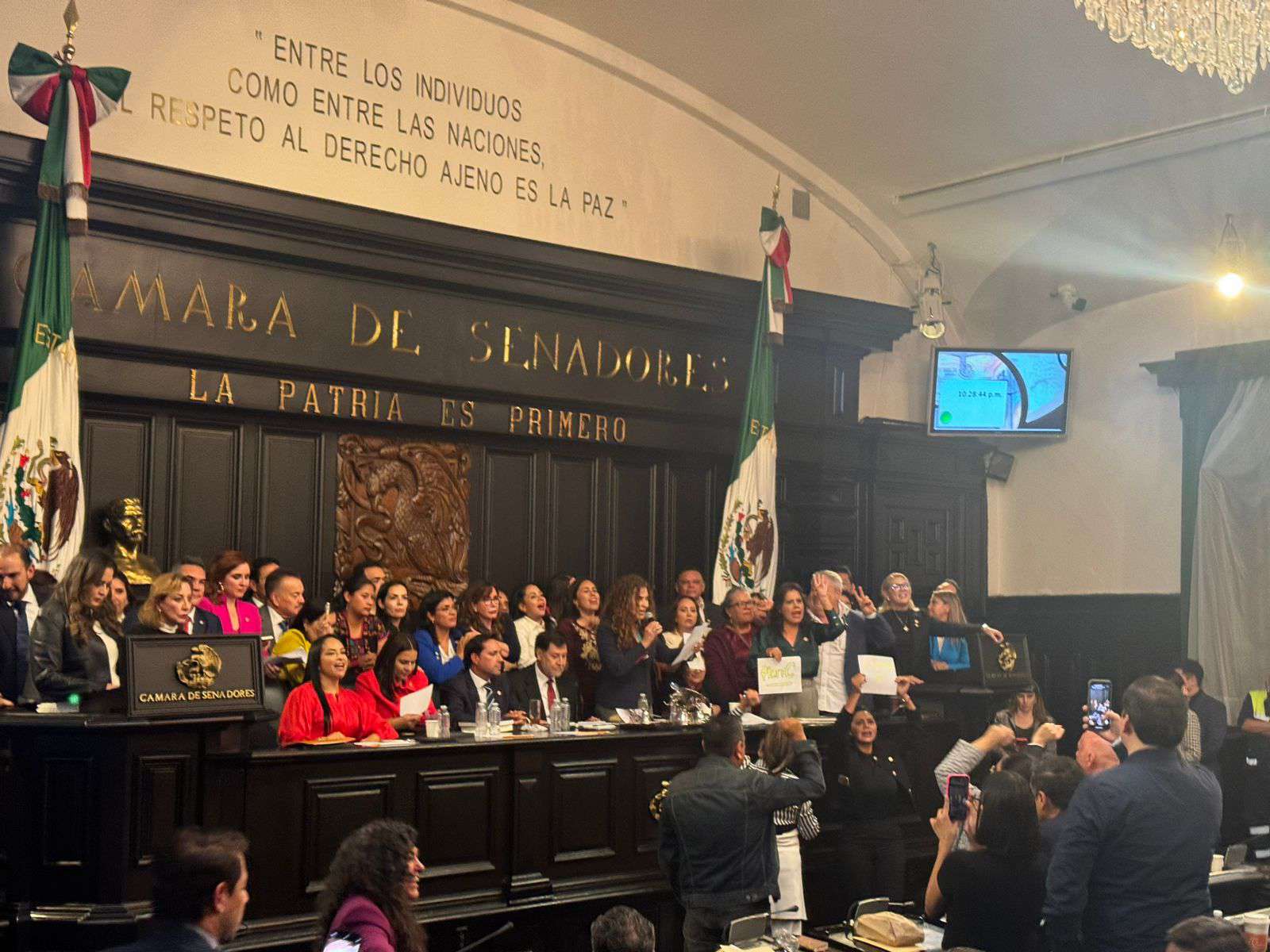 Simey Olvera destaca aprobación de la Reforma Judicial en histórica sesión del Senado