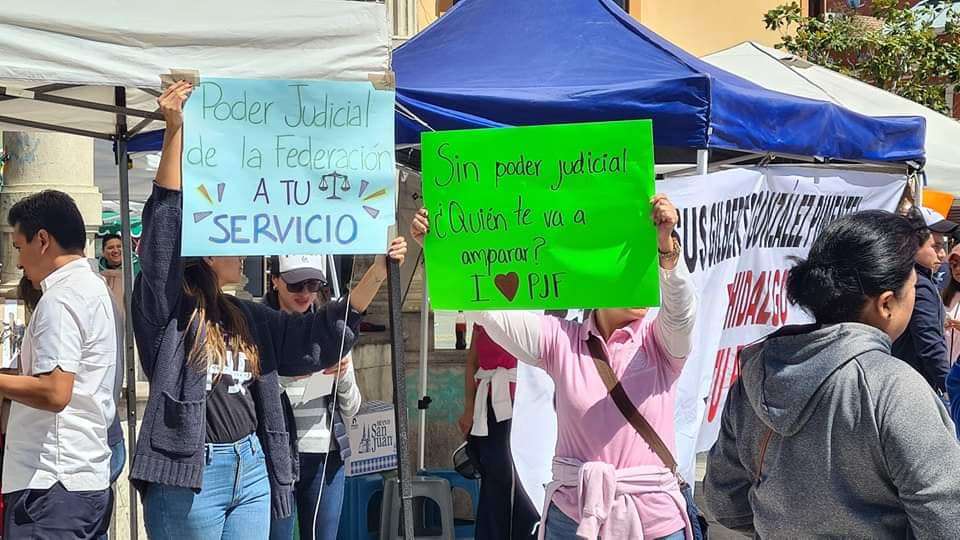 En Hidalgo, dan asesorías jurídicas gratuitas como protesta vs la Reforma Judicial