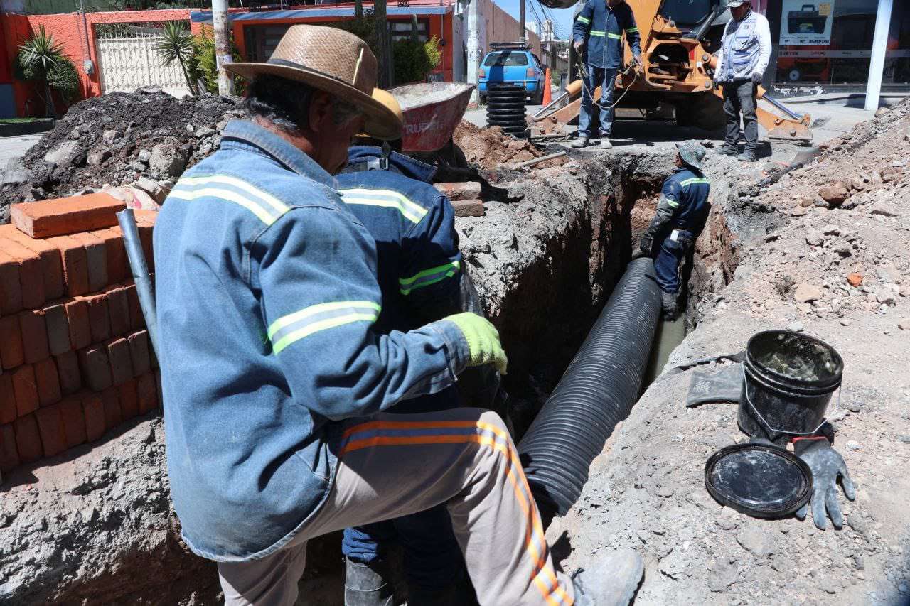 Caasim Pachuca: inician trabajos de sustitución de tubería en bulevar Santa Catarina