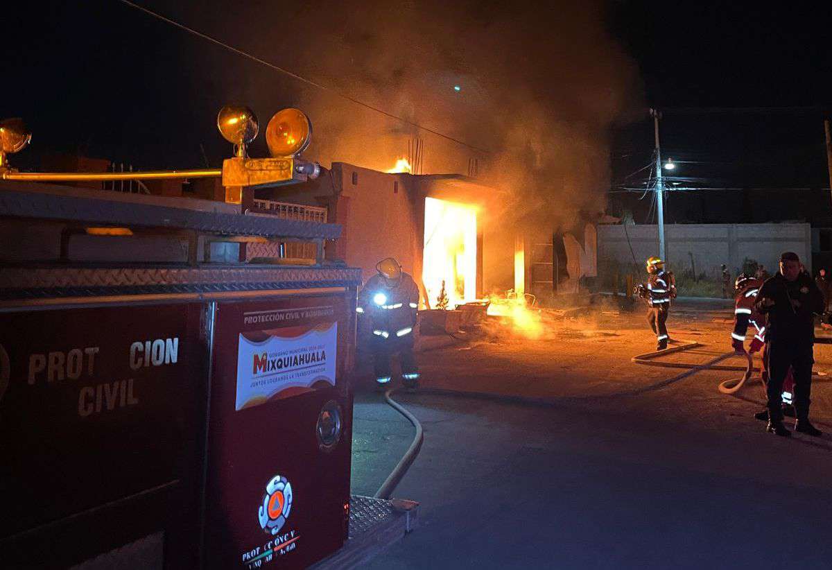 VIDEO | se incendia vivienda que almacenaba huachicol en Progreso de Obregón