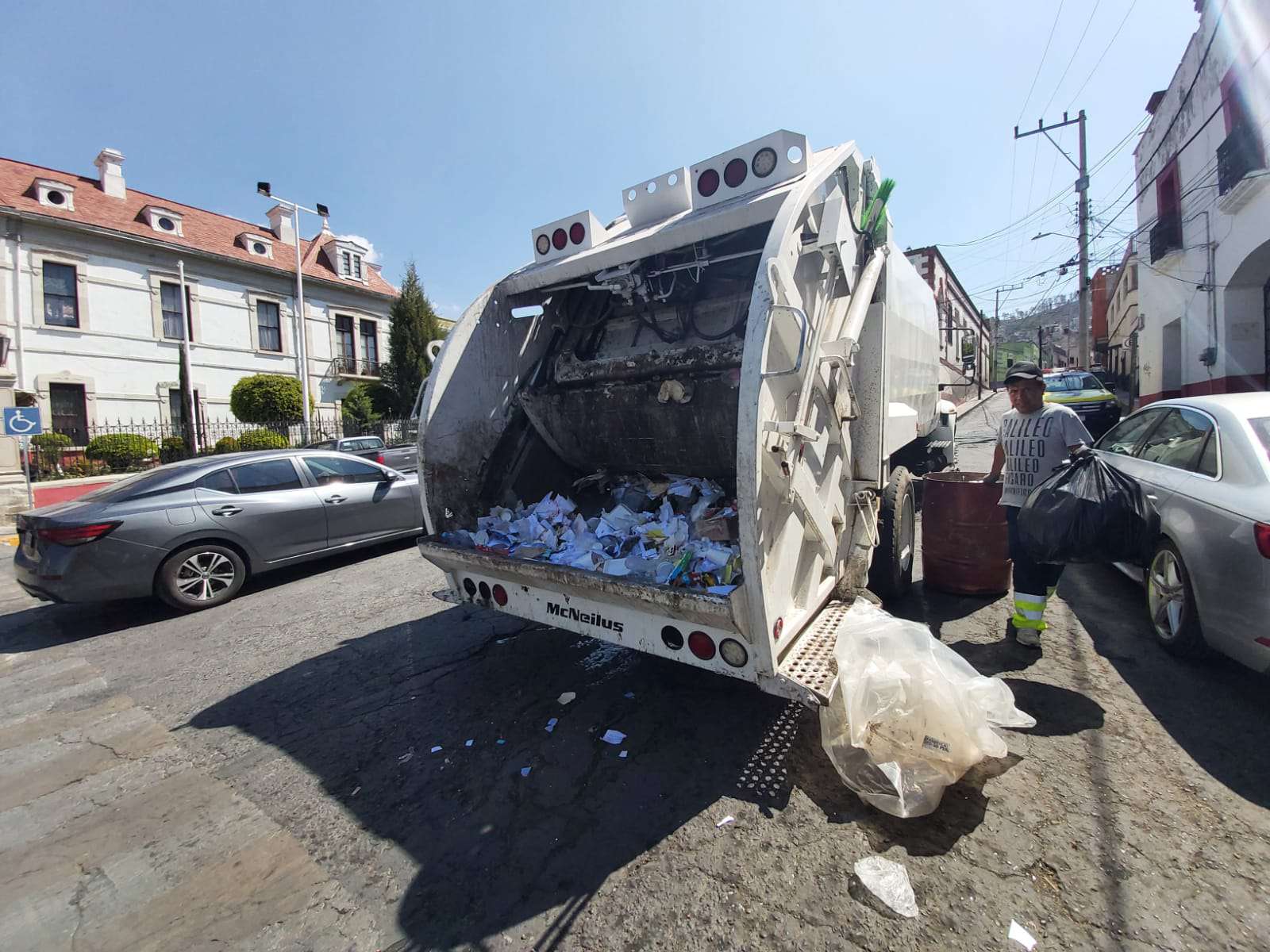 Pachuca anuncia nueva licitación para camiones de recolección de basura