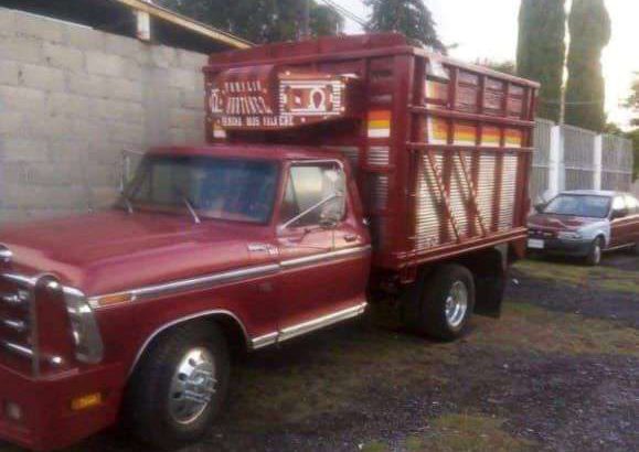 Tepeji del Río: grupo armado roba camioneta con tres toneladas de cobre