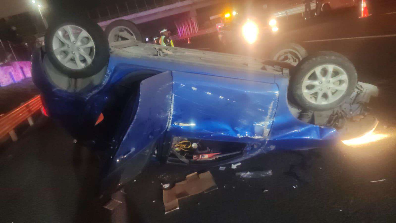 Accidente en la México-Pachuca: vuelca vehículo por exceso de velocidad