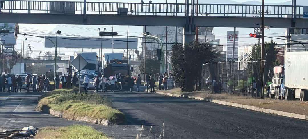 Pachuca: termina bloqueo en bulevar Santa Catarina