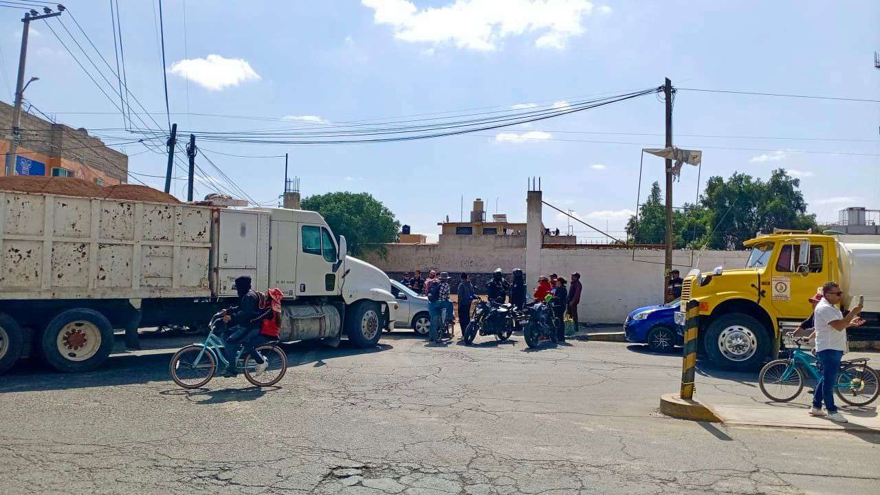 Bloqueo en Tizayuca afecta terminal de autobuses Flecha Roja