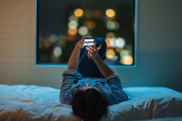 ¿Tu celular está saboteando tu sueño? Sigue estos consejos para descansar mejor