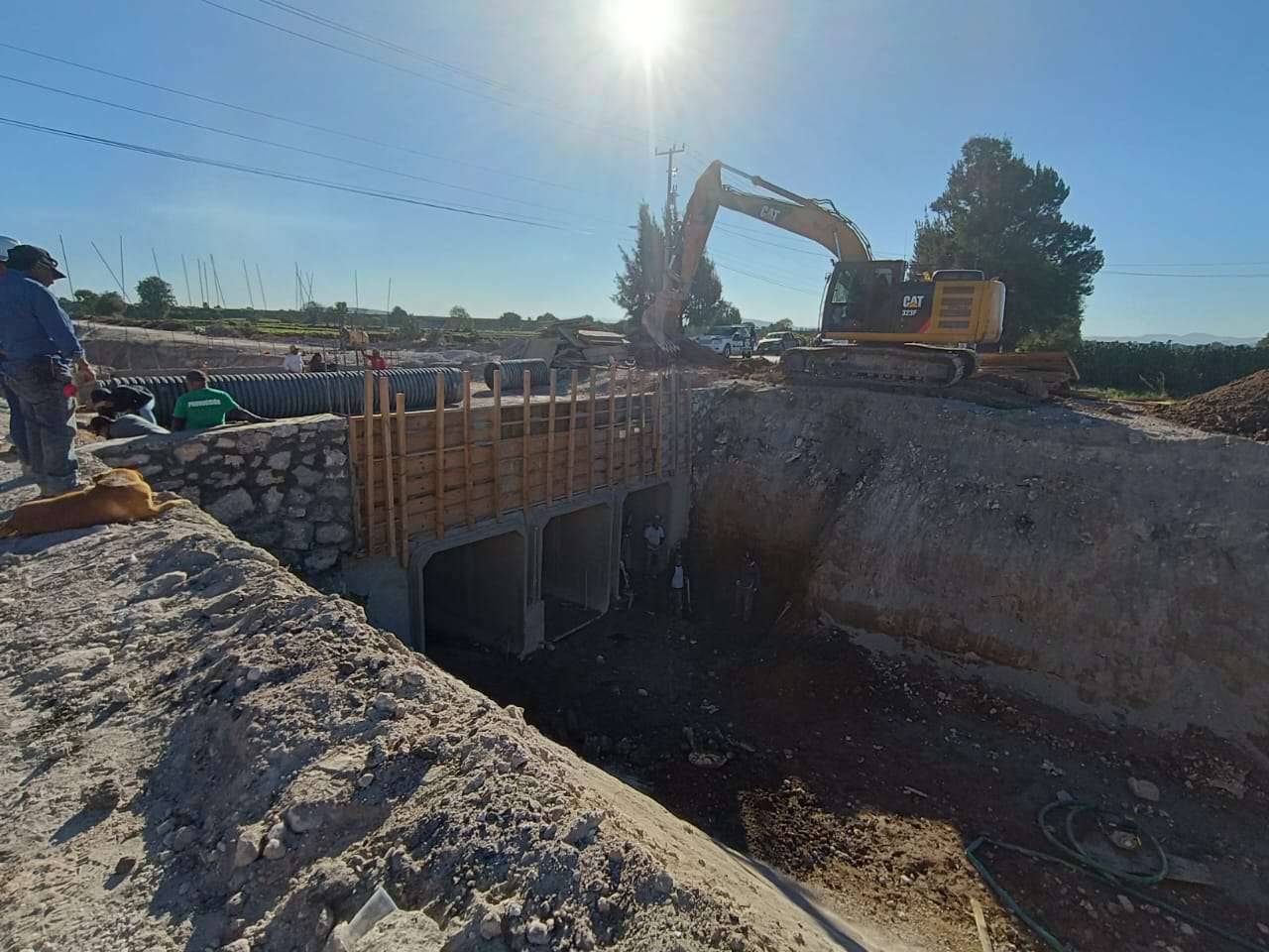 Retrasos en la obra del puente Tlaxcoapan-Tula afectan a conductores y transporte público