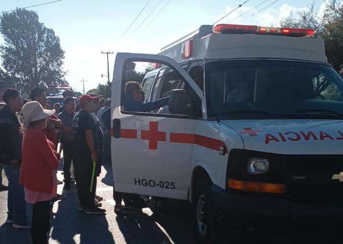 Ixmiquilpan: accidente de motocicletas deja dos lesionados