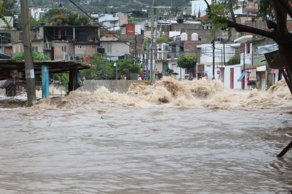 Nueva herramienta de IA genera imágenes satelitales de inundaciones