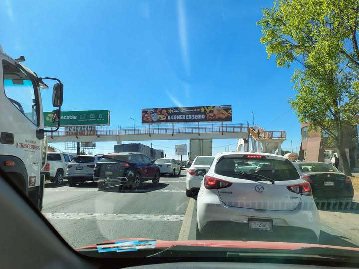 Bloqueo México-Pachuca: manifestantes cierran la autopista a la altura de Zapotlán