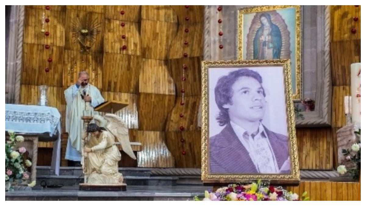 Recuerdan el natalicio de Juan Gabriel en Ciudad Juárez.