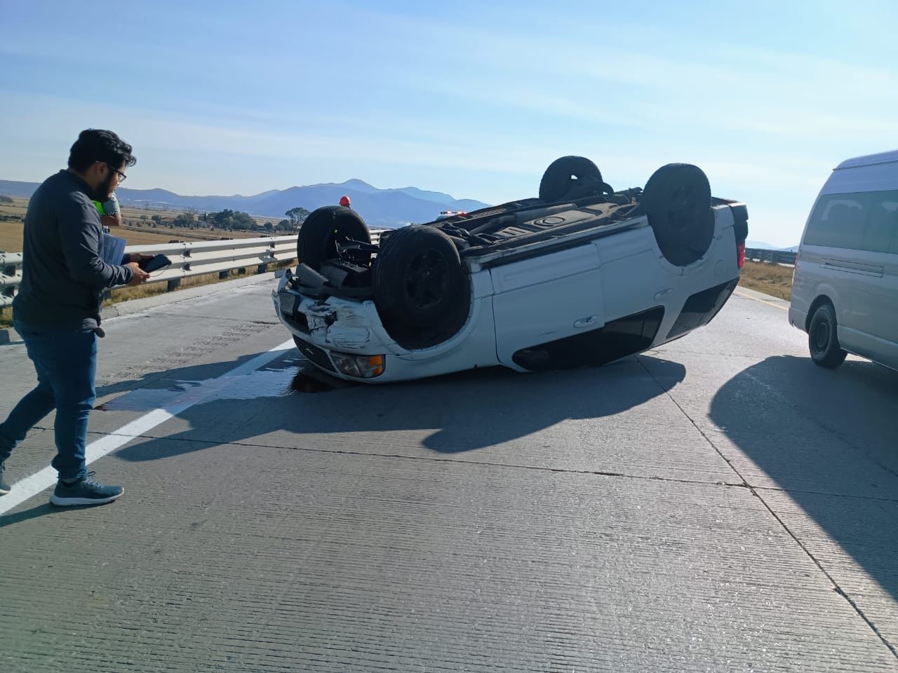 Afectaciones en la autopista Arco Norte: cierre parcial en la zona Tulancingo-Pachuca. Respete los límites de velocidad.