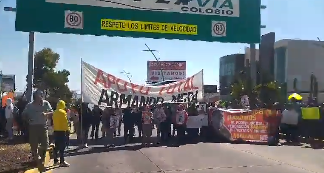 ¡Alerta vial! Bloquean bulevar Colosio, busca rutas alternas