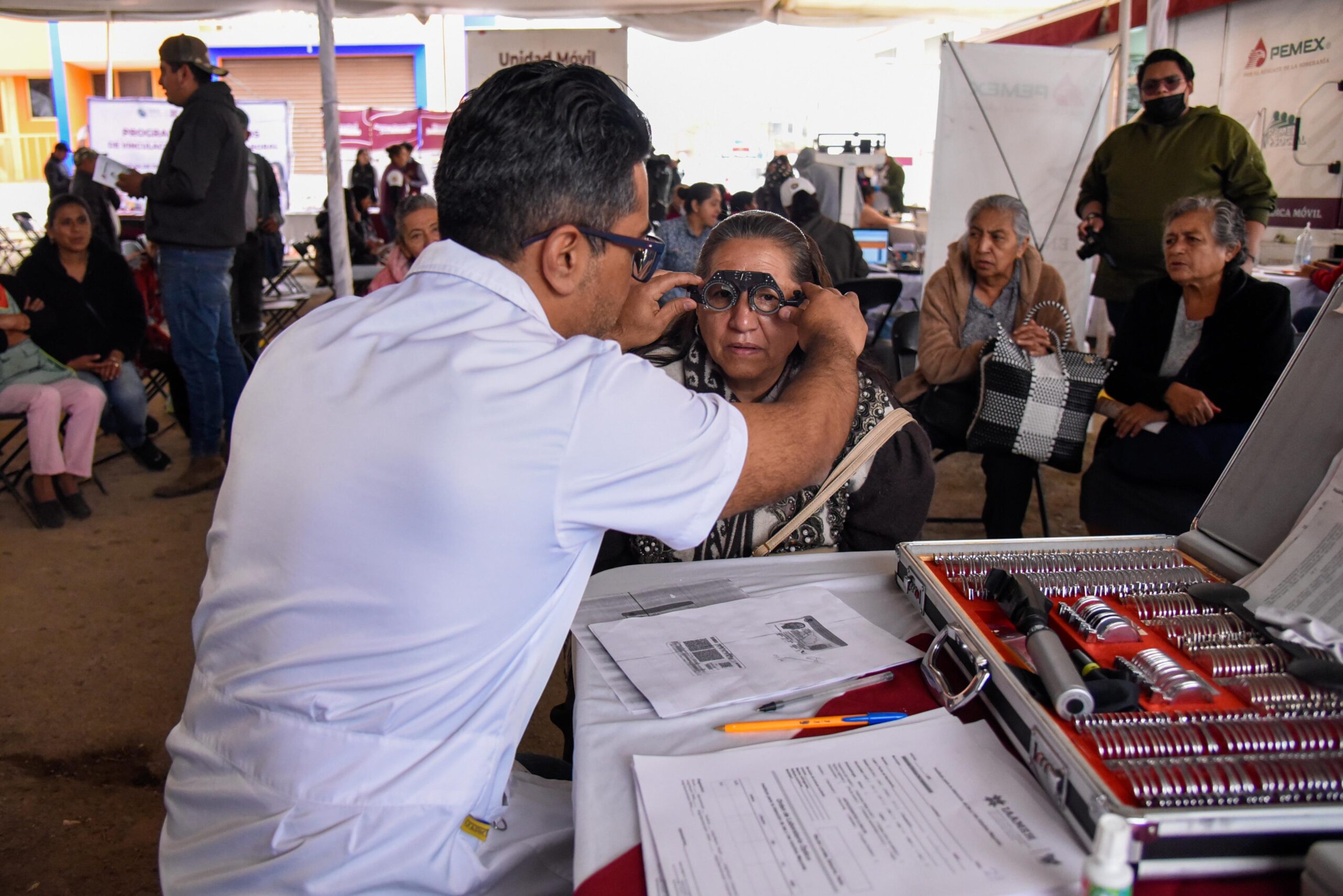 ¡Más de 32 mil hidalguenses beneficiados! Las Ferias de Servicios llevan salud, educación y apoyo legal a quienes más lo necesitan.