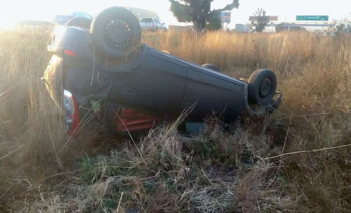 Accidente en la autopista Pachuca-México: choque entre Chevy y Up deja heridos