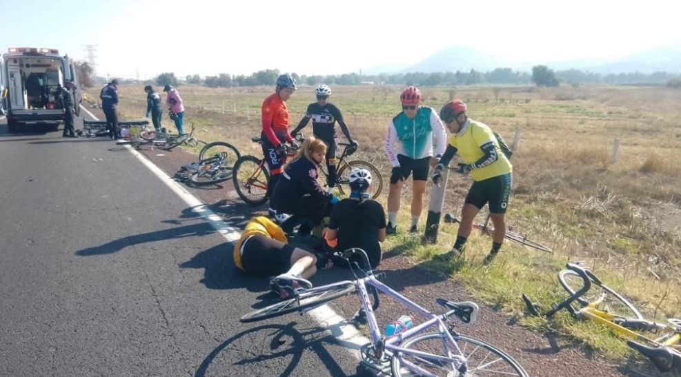Muere un ciclista tras ser atropellado en autopista México-Pirámides