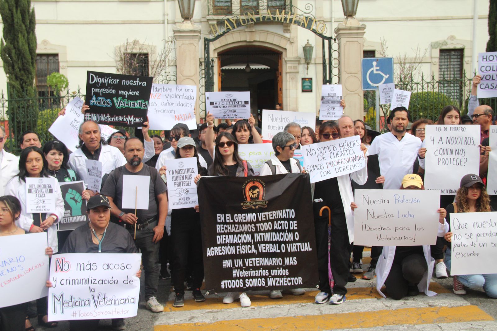 ¡Un día sin veterinarios! Profesionales de la salud animal se unen a protesta nacional en demanda de justicia y seguridad.