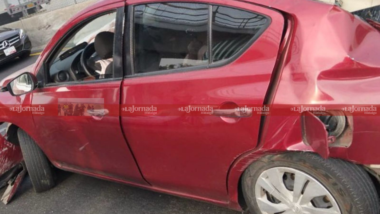 Autopista México-Pachuca: auto choca; hay 2 lesionados