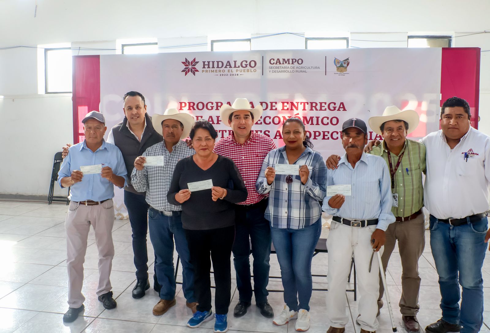 Secretaría de Agricultura y Desarrollo Rural entrega seguro de gastos catastróficos a campesinos de Tula