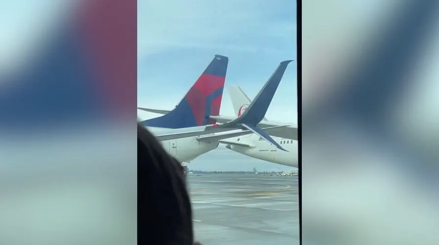Choca avión de Japan Airlines con otro de Delta que se dirigía a México | VIDEO