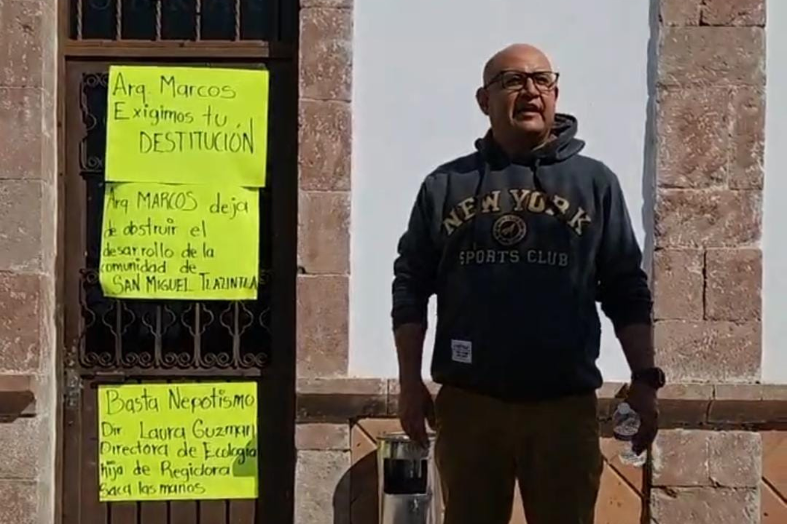 Cardonal: pobladores toman alcaldía y solicitan reunión con la presidenta