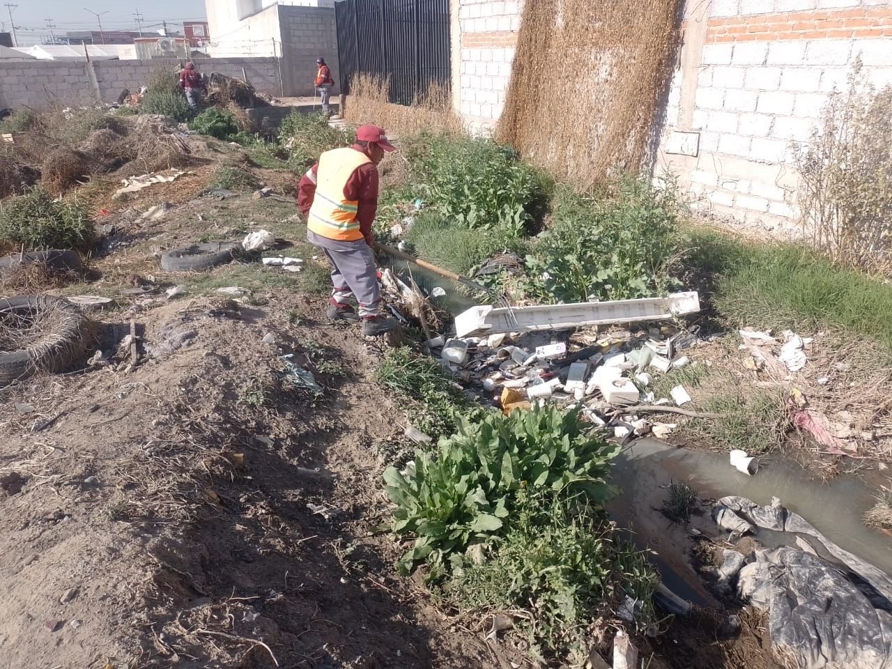 SIPDUS refuerza obras pluviales en el Bulevar Everardo Márquez