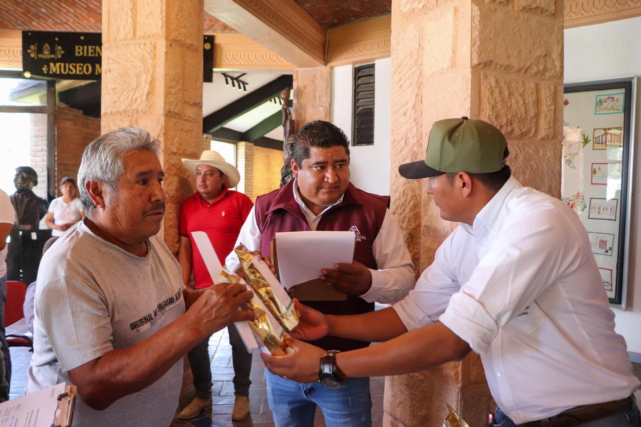 Campesinos de Hidalgo reciben apoyo contra el hongo fusarium