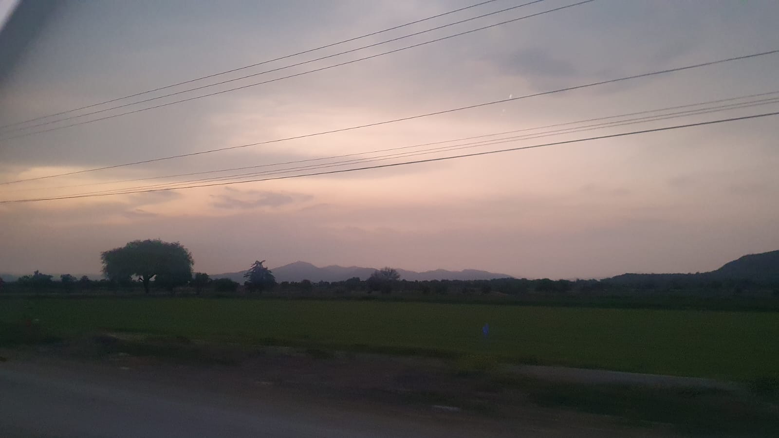 Estos municipios de Hidalgo cancelan desfiles del 21 de marzo por mala calidad del aire