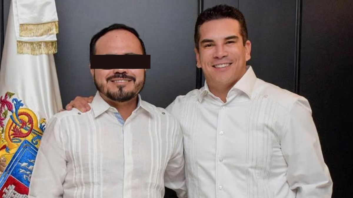 La captura se llevó a cabo tras una orden de aprehensión solicitada por la Fiscalía Especializada en Combate Contra la Corrupción de Campeche.