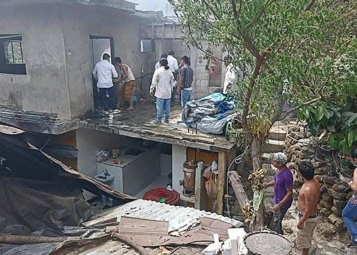 Explosión en Jaltocán deja a un hombre herido por pólvora almacenada