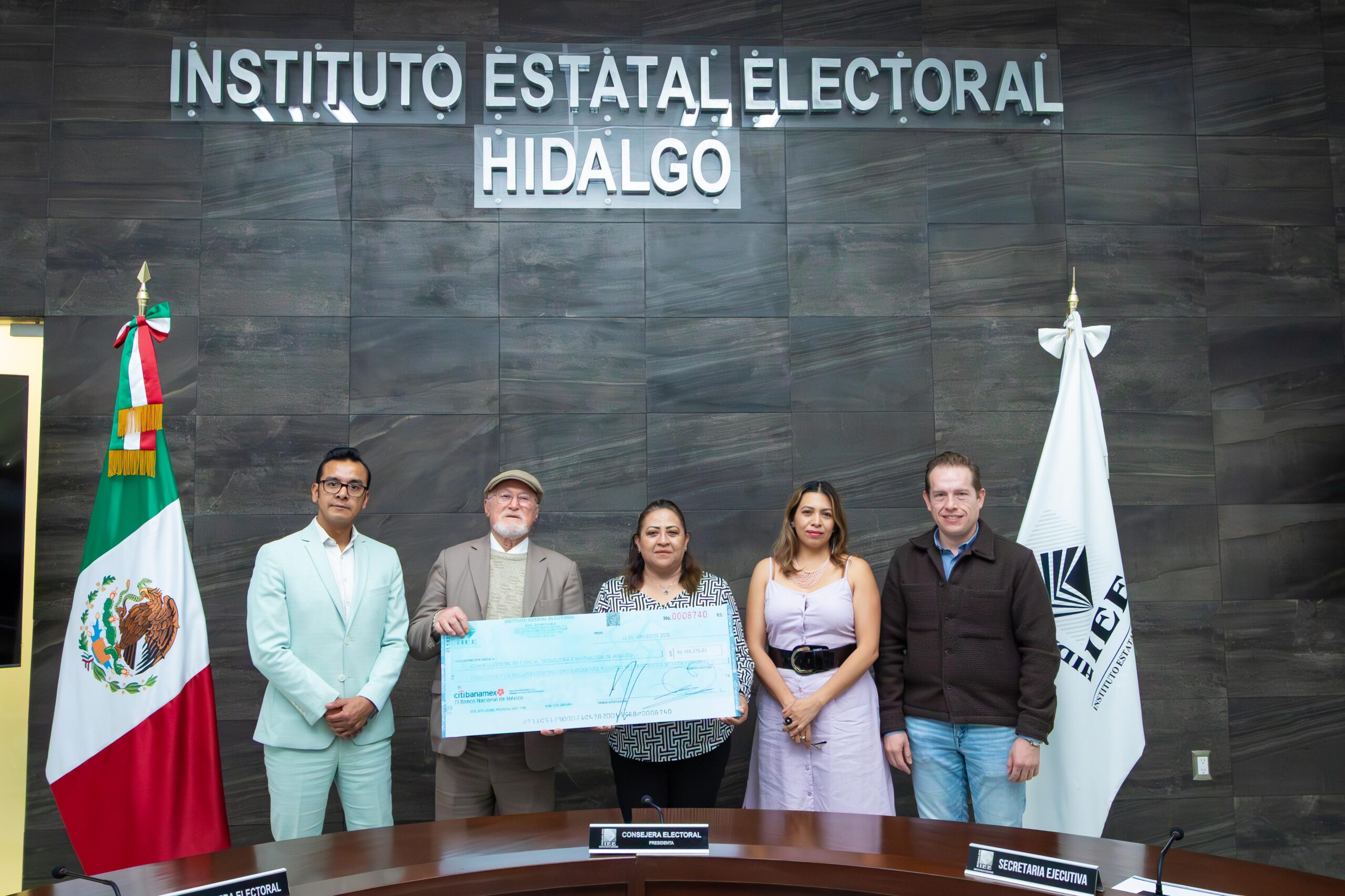 IEEH entrega 41 mdp a Citnova de multas a partidos