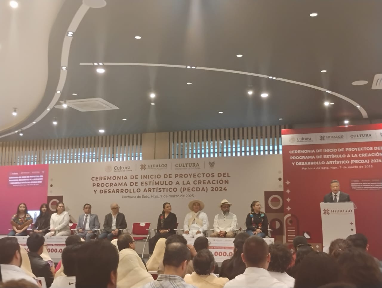 PECDA 2024: entregan 2.8 mdp a creadores y artistas hidalguenses