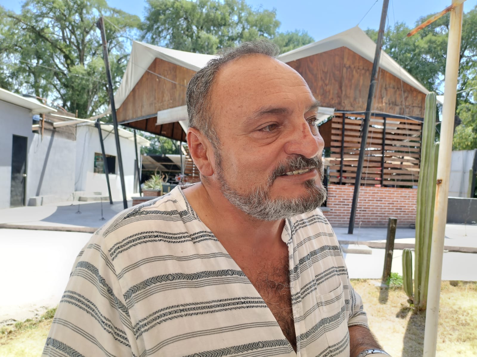 Inauguración de plaza del emprendimiento en Tula es opacada por conflicto con tianguistas